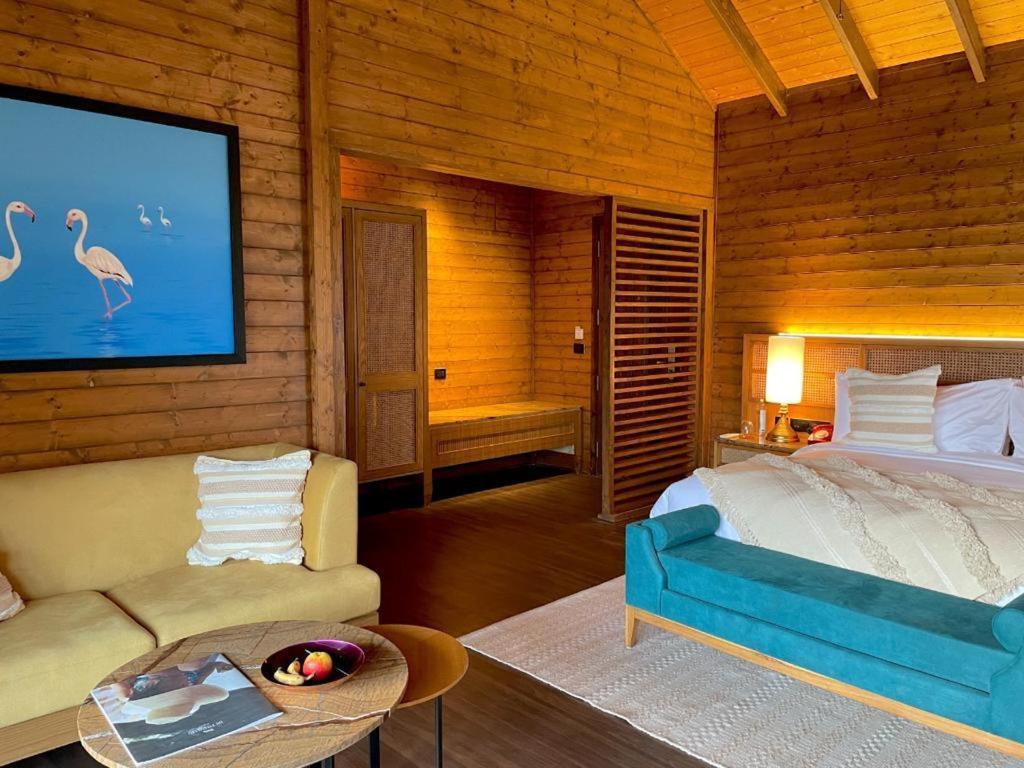 The Postcard Hideaway, Netravali Wildlife Sanctuary, Goa Hotel Vichondrem Exterior photo